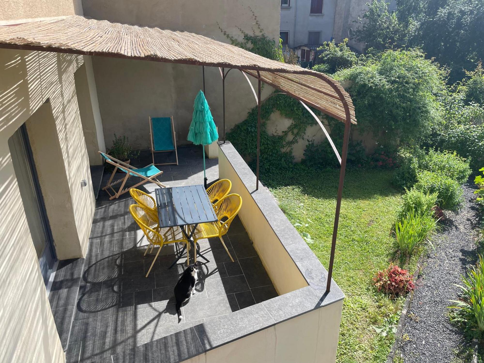 Gite Avec Terrasse Saint-Saturnin (Puy-de-Dome) Exterior foto